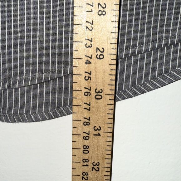 Express Shirt Mens Large Button Up Long Sleeve Collared Gray White Striped - Picture 6 of 7